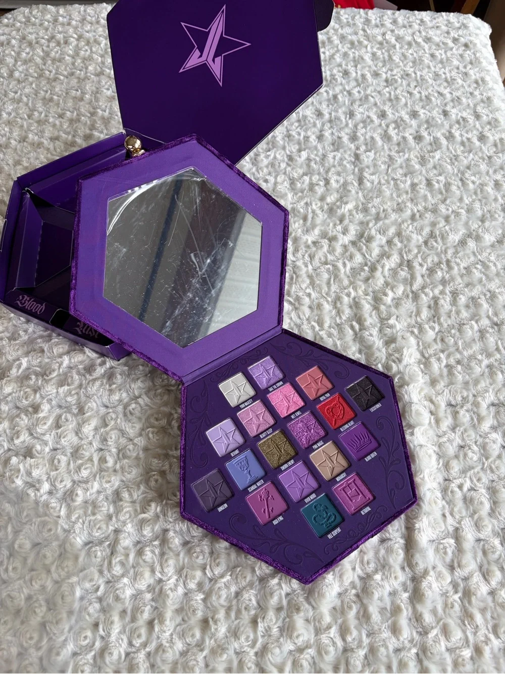 New Jeffree Star Blood Lust Eyeshadow Palette